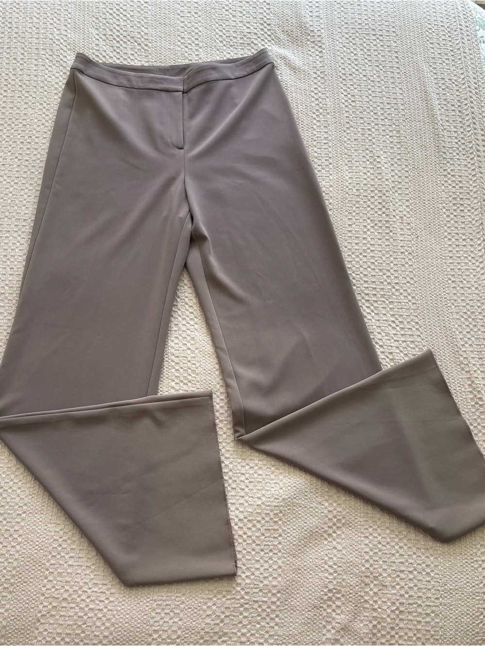 St John NWOT, Crepe Diana Flat Front Wide Leg Dress Pants; sz 10; Dove Taupe